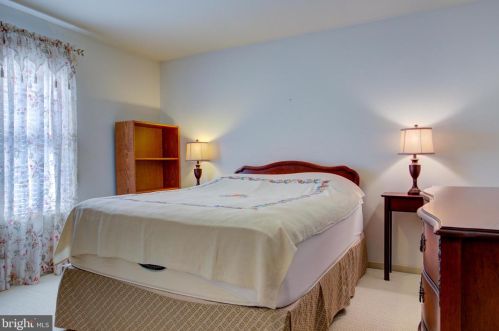 150 Bentley Ln, Lancaster PA  17603-6223 exterior