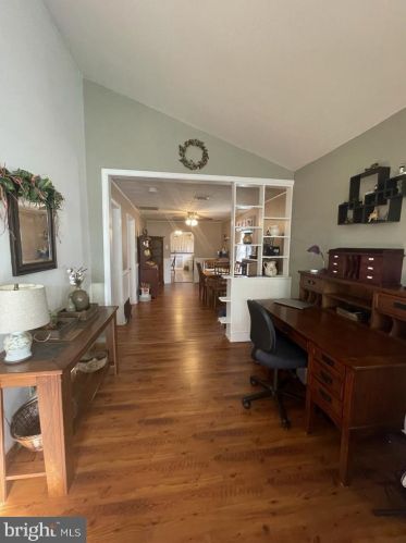 160 Crst Ave, Trenton NJ  08690-2103 exterior