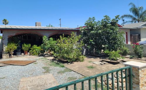 438 Santa Ana St, Los Banos, CA 93635-3241