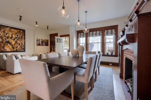 620 Pine St, Lancaster PA  17603-2824 exterior