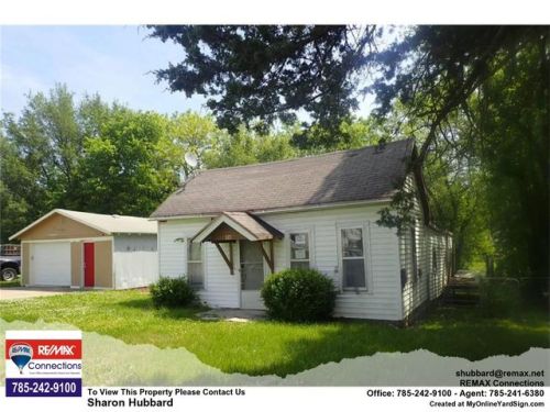 527 Hickory St, Ottawa, KS 66067-2006