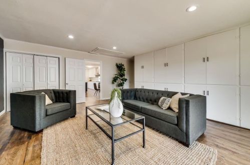 10912 Beauty Ln, Dallas TX  75229-3832 exterior