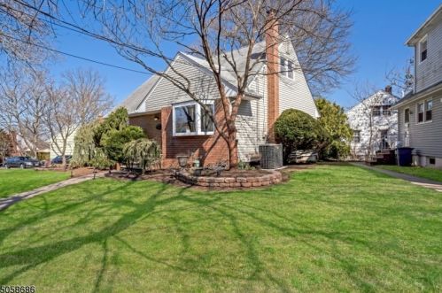 131 Berthold Ave, Rahway, NJ 07065-1501