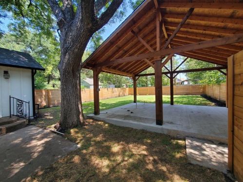 3337 8th Ave, Fort Worth TX  76110-3810 exterior