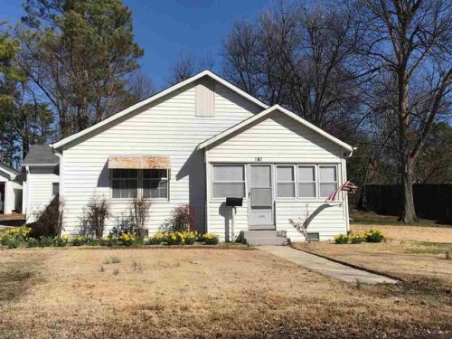 807 Thompson St, Paragould, AR 72450-5075