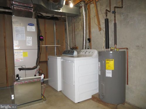 3627 Castle Ter, Silver Spring MD 20904-4753 exterior