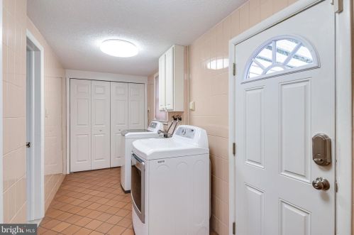 12301 Sandalwood Ln, Silver Spring MD exterior