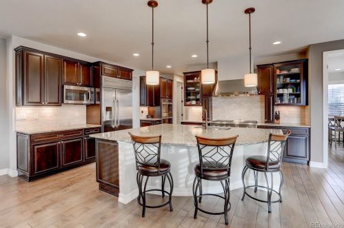 27270 Lakeview Dr, Aurora CO 80016-2514 exterior