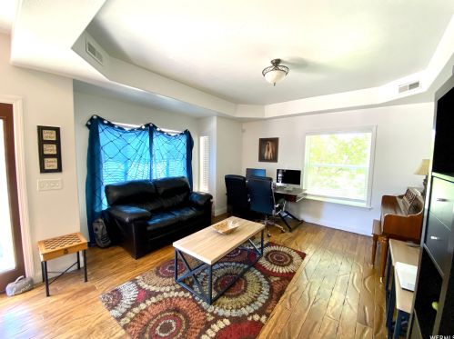 1011 8175, Sandy UT 84093-6617 exterior