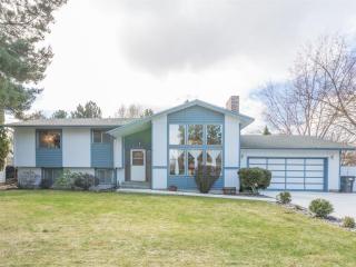 2024 55th Ave, Spokane, WA 99223-8211