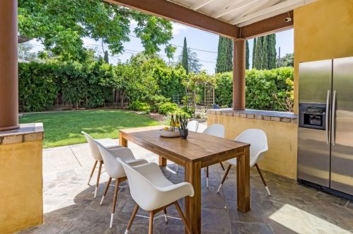 1969 Farndon Ave, Los Altos CA 94024-6944 exterior