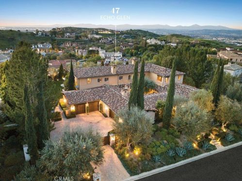 47 Echo Gln, Irvine CA  92603-0421 exterior