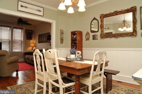 237 Cherry St, Lancaster PA  17602-2725 exterior