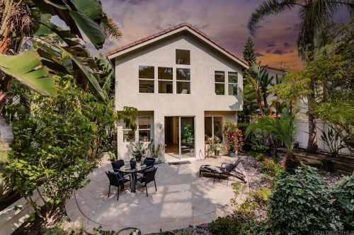 12806 Caminito Beso, San Diego, CA 92130-3404