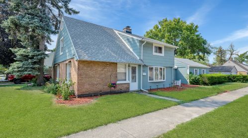 7824 White Ave, Lyons, IL 60534-1440