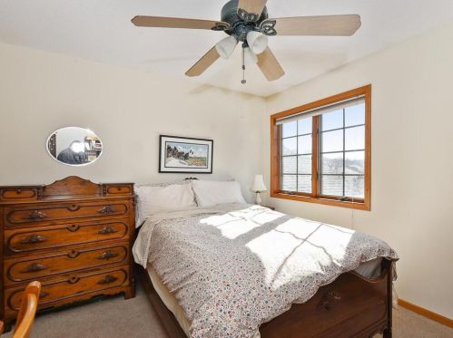 1539 Blackhawk Lk Dr, Saint Paul MN  55122-1258 exterior