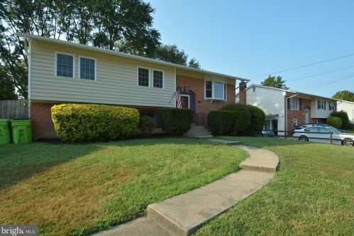 805 Norwood Ln, Woodbridge, VA 22191-1342