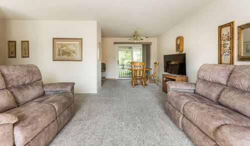 452 Aztec Dr, Carol Stream IL  60188-1586 exterior