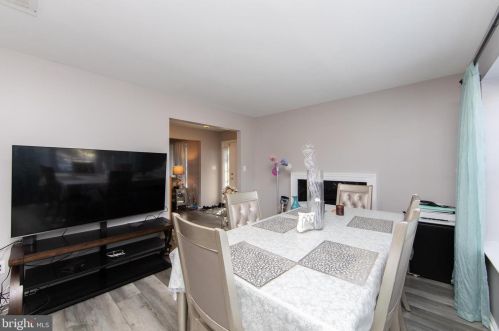 304 Coventry Way, Mount Laurel NJ  08054-6703 exterior