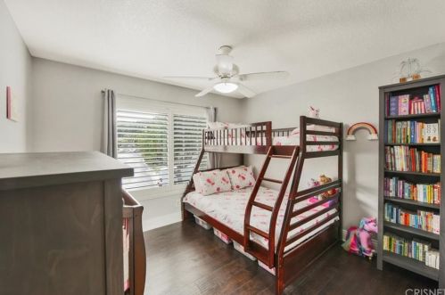 571 Glenhurst Dr, Anaheim CA  92808-1927 exterior