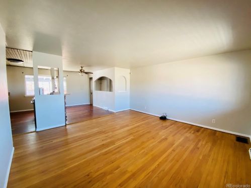 1 Bramblewood Ln, Pueblo, CO 81005-3367