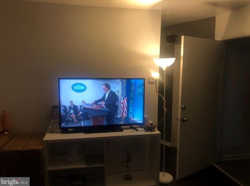 8128 Ditman St, Philadelphia PA 19136-2813 exterior