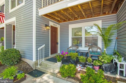 5813 Orchard Hill Ln, Clifton, VA 20124-1062