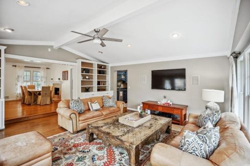 4680 Hitching Post Trl, Atlanta GA  30342-2816 exterior