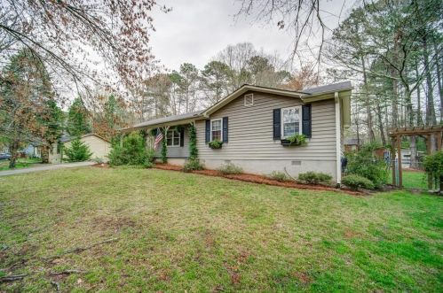 55 Highland Cir, Mcdonough, GA 30253-5355