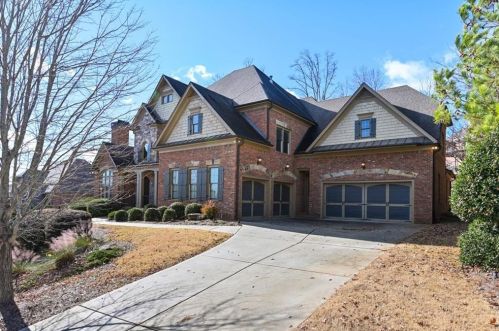4888 Basingstoke Dr, Suwanee, GA 30024-7637