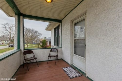 8010 44th Ct, Lyons, IL 60534-1802