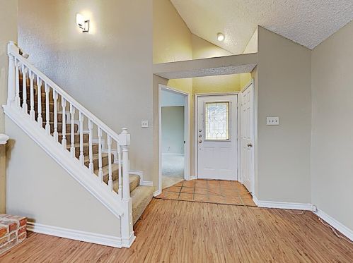 10844 Gable Dr, Dallas TX  75229-6905 exterior