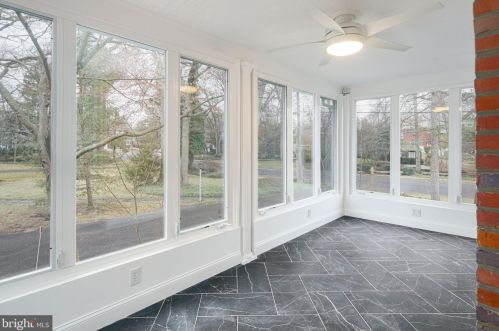 450 Elm Ave, Tavistock NJ  08033-2645 exterior