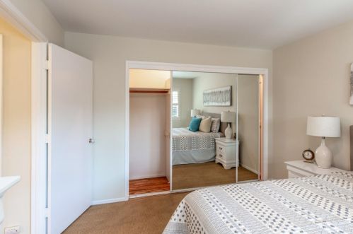 658 San Antonio Rd, Los Altos CA 94022-1304 exterior