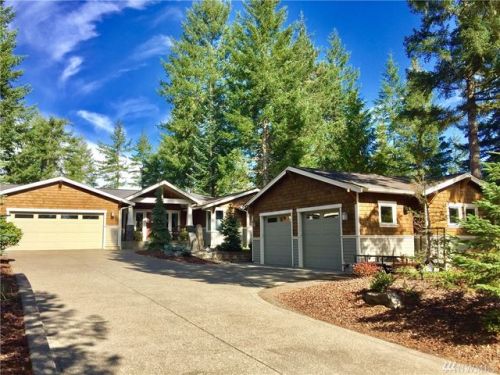 581 Country Club Dr, Union, WA 98592-9703
