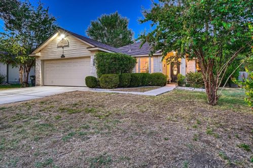 230 Brian Ln, Uhland, TX 78640-4955