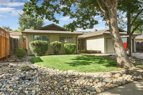 3616 Joanna Dr, Modesto, CA 95355-4808