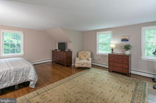 7 Honeybrook Dr, Princeton NJ  08540-7434 exterior