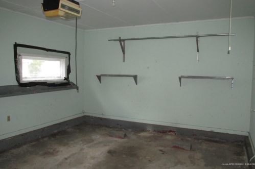 53 Stevens St, Lewiston, ME 04240-5656