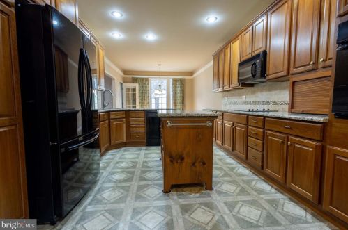 209 Sutherland Rd, Lancaster PA  17603-9053 exterior