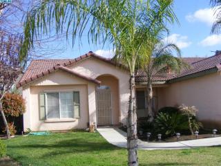 2501 Babcock Ct, Visalia, CA 93291-3918