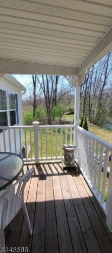 301 Frances Dr, Lafayette, NJ 07848-4450
