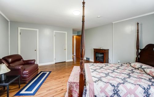 2855 Springfield Jamestown Rd, Springfield OH  45502-9404 exterior