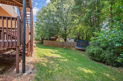 110 Eagle Glen Dr, Holly Springs GA  30189-6915 exterior