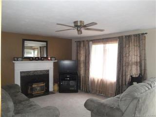14 Oakridge Dr, Granby, CT 06035-2317