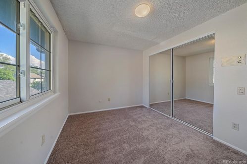 7601 Rosemary Cir, Englewood CO 80112-6421 exterior