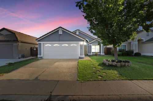 8567 Black Kite Dr, Elk Grove, CA 95624-1217