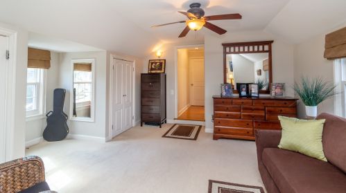 454 Margate Ter, Bannockburn IL  60015-3359 exterior
