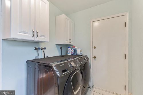 241 Nassau Dr, Tavistock NJ 08033-3976 exterior