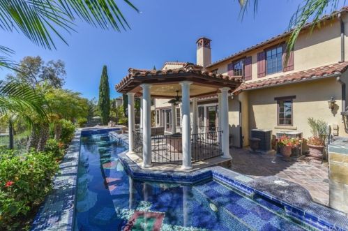 25 Blue Smt, Irvine, CA 92603-0168